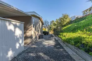2130 Sunset Dr, Vista, CA 92081 - Photo 28