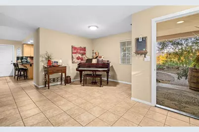19161 Paradise Mountain Road, Valley Center, CA 92082 - Photo 8