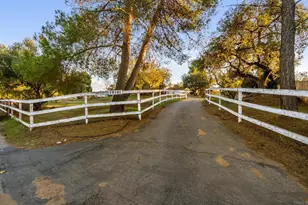 19161 Paradise Mountain Rd, Valley Center, CA 92082 - Photo 2