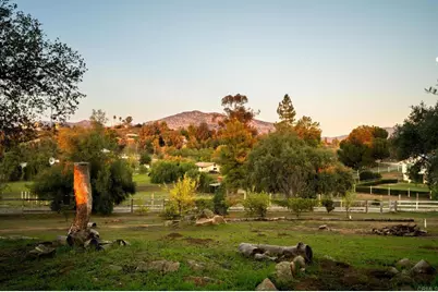 19161 Paradise Mountain Road, Valley Center, CA 92082 - Photo 32