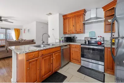 835 Tamayo Drive #6, Chula Vista, CA 91910 - Photo 6