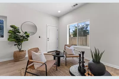 1325 Holly Ave, Imperial Beach, CA 91932 - Photo 2