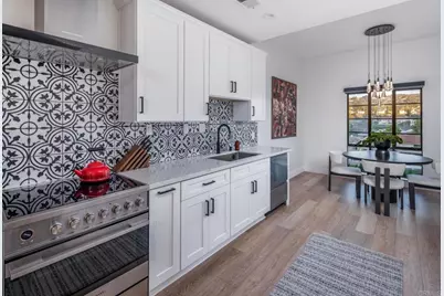 2630 Pirineos Way #14, Carlsbad, CA 92009 - Photo 4