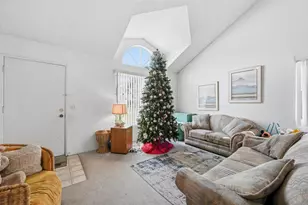 11275 Pinestone Ct, San Diego, CA 92128 - Photo 6