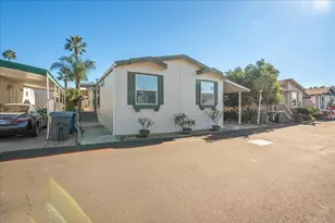 13941 Wisteria Ave, Poway, CA 92064 - Photo 12