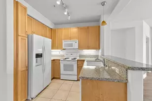 330 J St, San Diego, CA 92101 - Photo 4