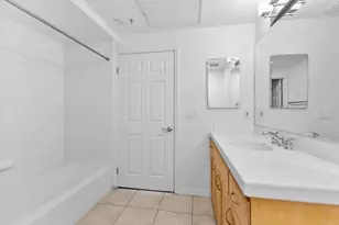 330 J St, San Diego, CA 92101 - Photo 18