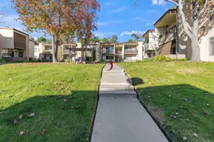 432 Edgehill Ln, Oceanside, CA 92054 - Photo 34