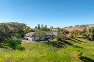 1420 Wilshire Rd, Fallbrook, CA 92028 - Photo 2