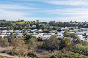 2130 Sunset Dr, Vista, CA 92081 - Photo 40