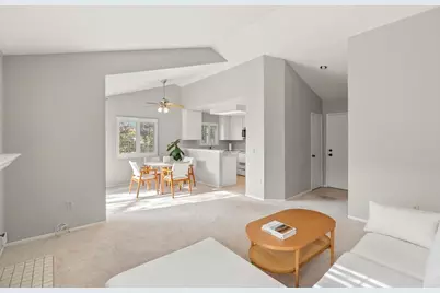 11325 Avenida De Los Lobos Unit D, San Diego, CA 92127 - Photo 8