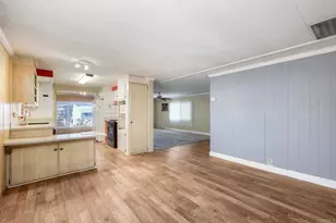 2280 E Valley Pkwy, Escondido, CA 92027 - Photo 14