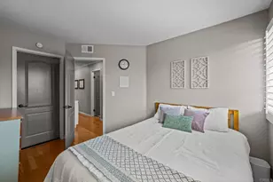 7083 Zubaron Ln, Carlsbad, CA 92009 - Photo 22