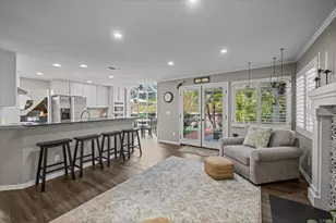 7083 Zubaron Ln, Carlsbad, CA 92009 - Photo 10