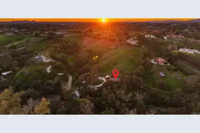 901 S Live Oak Park Road, Fallbrook, CA 92028 - Photo 2