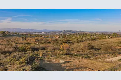 1728 Valley Oak Way, Oceanside, CA 92056 - Photo 16