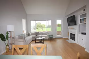 445 Poets Square, Fallbrook, CA 92028 - Photo 4