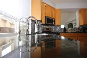 445 Poets Square, Fallbrook, CA 92028 - Photo 8