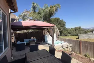 445 Poets Square, Fallbrook, CA 92028 - Photo 34