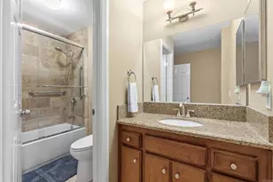 855 Rosemary Ln, Vista, CA 92081 - Photo 14