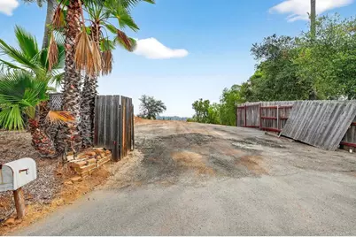 2147 Sunset Drive, Escondido, CA 92025 - Photo 16