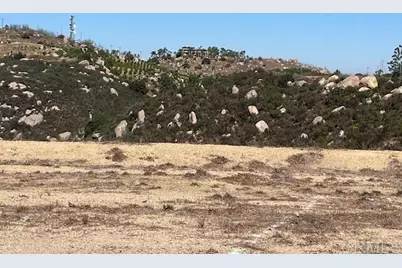 2477 Woodland Heights Glen, Escondido, CA 92026 - Photo 18