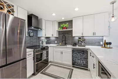 744 Eastshore Ter #102, Chula Vista, CA 91913 - Photo 2