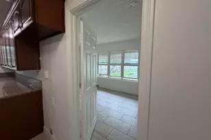 734 N Midway Dr, Escondido, CA 92027 - Photo 18