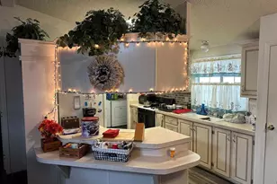 21423 Bramble Way, Saugus, CA 91350 - Photo 8