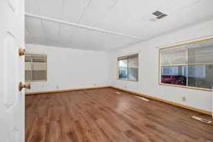 1506 Oak Dr, Vista, CA 92084 - Photo 8