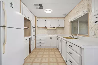 1506 Oak Drive #93, Vista, CA 92084 - Photo 16