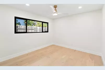 2258 Bahia Drive, La Jolla, CA 92037 - Photo 46