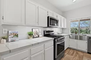 5051 Lake Circle Rd, Fallbrook, CA 92028 - Photo 16