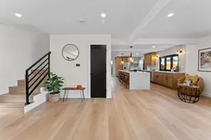 5777 Desert View Dr, La Jolla, CA 92037 - Photo 10