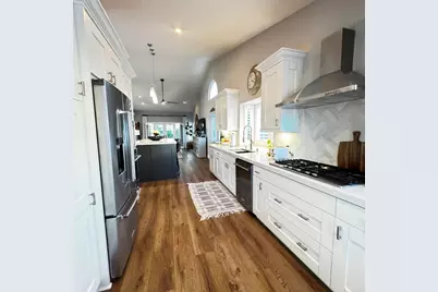 1981 Stonecrest Court, Vista, CA 92081 - Photo 8