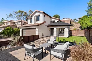 2225 Baxter Canyon Dr, Vista, CA 92081 - Photo 2