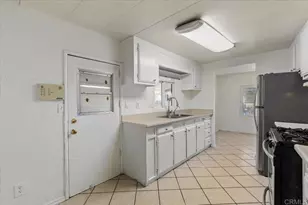 718 Sycamore Ave, Vista, CA 92083 - Photo 10