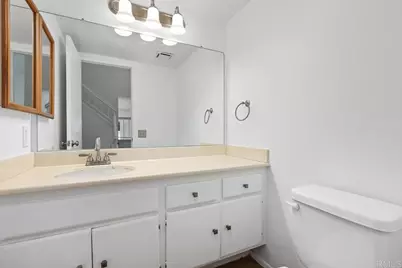 7925 Calle Madrid, Carlsbad, CA 92009 - Photo 24