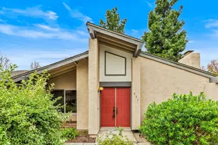 637 Persimmon Way, Oceanside, CA 92058 - Photo 2