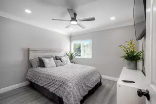 3472 Thunder Dr, Oceanside, CA 92056 - Photo 12