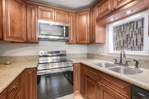 3472 Thunder Dr, Oceanside, CA 92056 - Photo 6