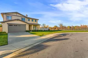 31298 McCartney Dr, Winchester, CA 92596 - Photo 38