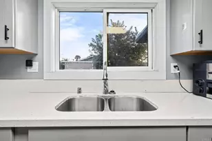 610 S 47th St, San Diego, CA 92113 - Photo 10