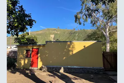 121 E Warner St, Ventura, CA 93001 - Photo 32