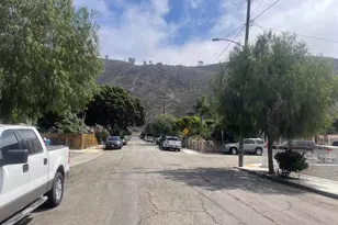 121 E Warner St, Ventura, CA 93001 - Photo 18