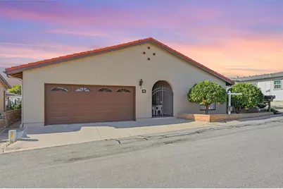 634 Via Santa Cruz, Vista, CA 92081 - Photo 2