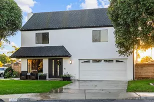 3865 Hibiscus Cir, Carlsbad, CA 92008 - Photo 1