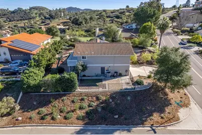 11000 Meadow Glen Way East, Escondido, CA 92026 - Photo 44