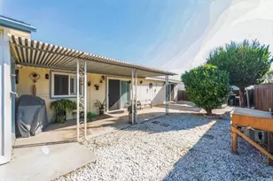 27250 Murrieta Road, Menifee, CA 92586 - Photo 16