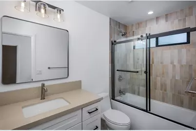 250 258 Hillcrest Drive, Encinitas, CA 92024 - Photo 28
